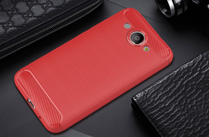 Чехол на huawei Y3  2017 CARBON
