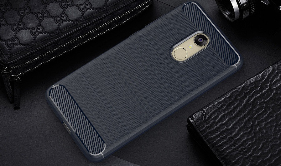 Чехол на xiaomi redmi  5 plus  CARBON