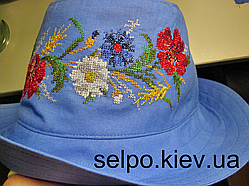 Панама з вишивкою.Шляпа вишиванка під джинси, за мотивами старовинної вишивки (вишивка хрестиком)