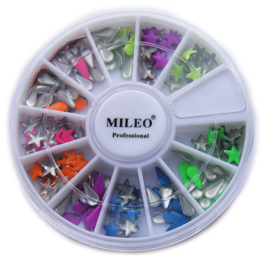 Заклепи асорті в карусельціEStyle