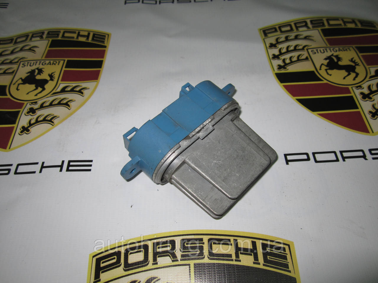 Резистор опалювача (моторчика печеньки) Porsche Cayenne 955