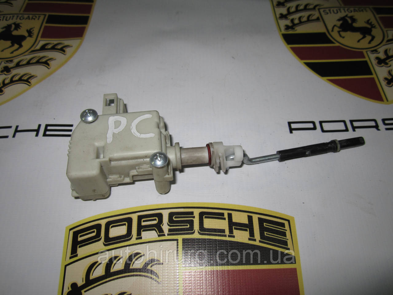 Активатор замка кришки бензобака Porsche Cayenne 955 (380959782)