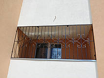 Кованая решетка на окно 4