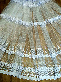 Тюль у зал, білий набивний візерунок 5 рядів вишивки, відріз 6 м