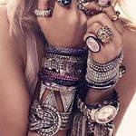 БІЖУТЕРІЯ І ПРИКРАСИ