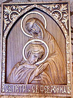 Икона резная святых Петра и Февронии