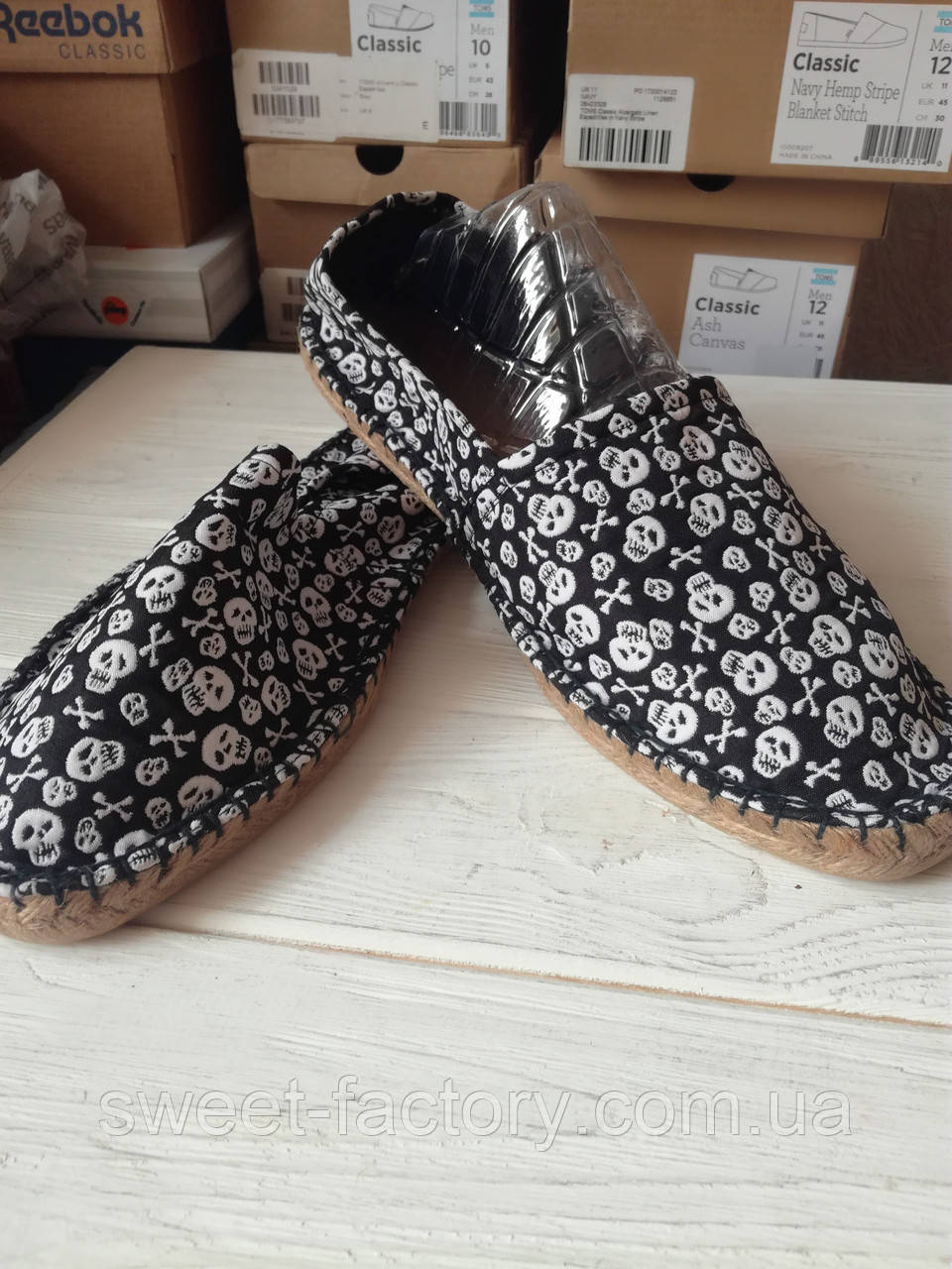Чоловічі еспадрильї ASOS Череп