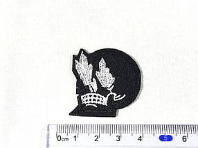 Нашивка Череп Кристали 36x37 мм