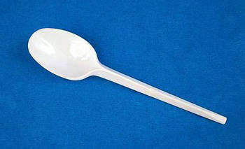 Одноразова пластикова ложка столова