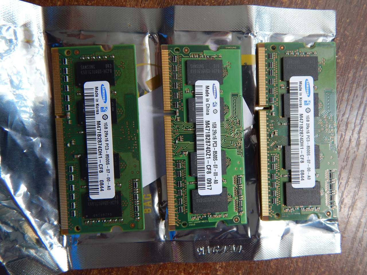 Пам'ять Samsung DDR3 1Gb PC3 8500s для ноутбука