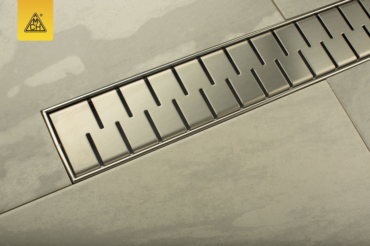 Душовий канал МСН з пластиковою кромкою і гратами Медіум 650 мм