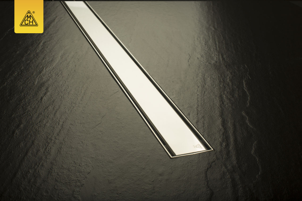 Душовий канал МСН з пластиковою кромкою і гратами Класік під плитку 650 мм