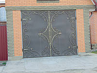 Ворота гаражные 3х2,5м с кованым узором