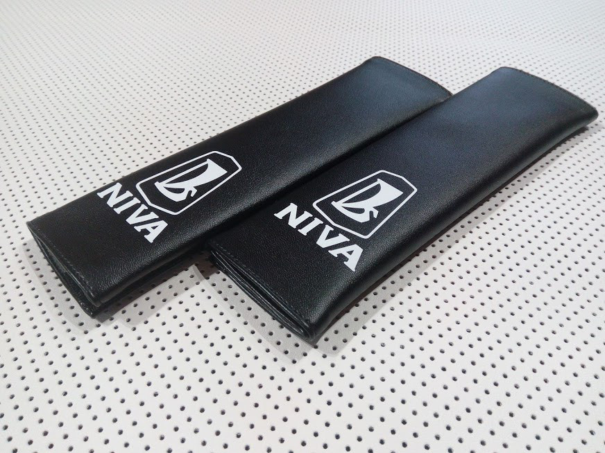Подушки накладки на ремінь безпеки Niva чорна