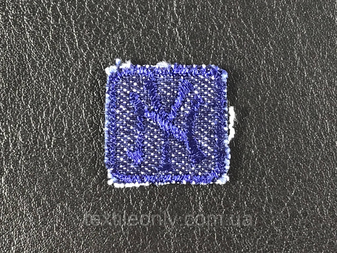 Нашивка New York джинс 20x20 мм