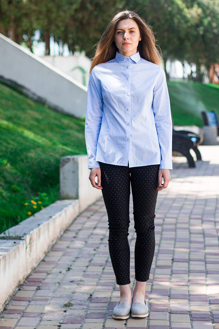 Ділова жіноча сорочка блакитного кольору з довгим рукавом, розмір S - XL