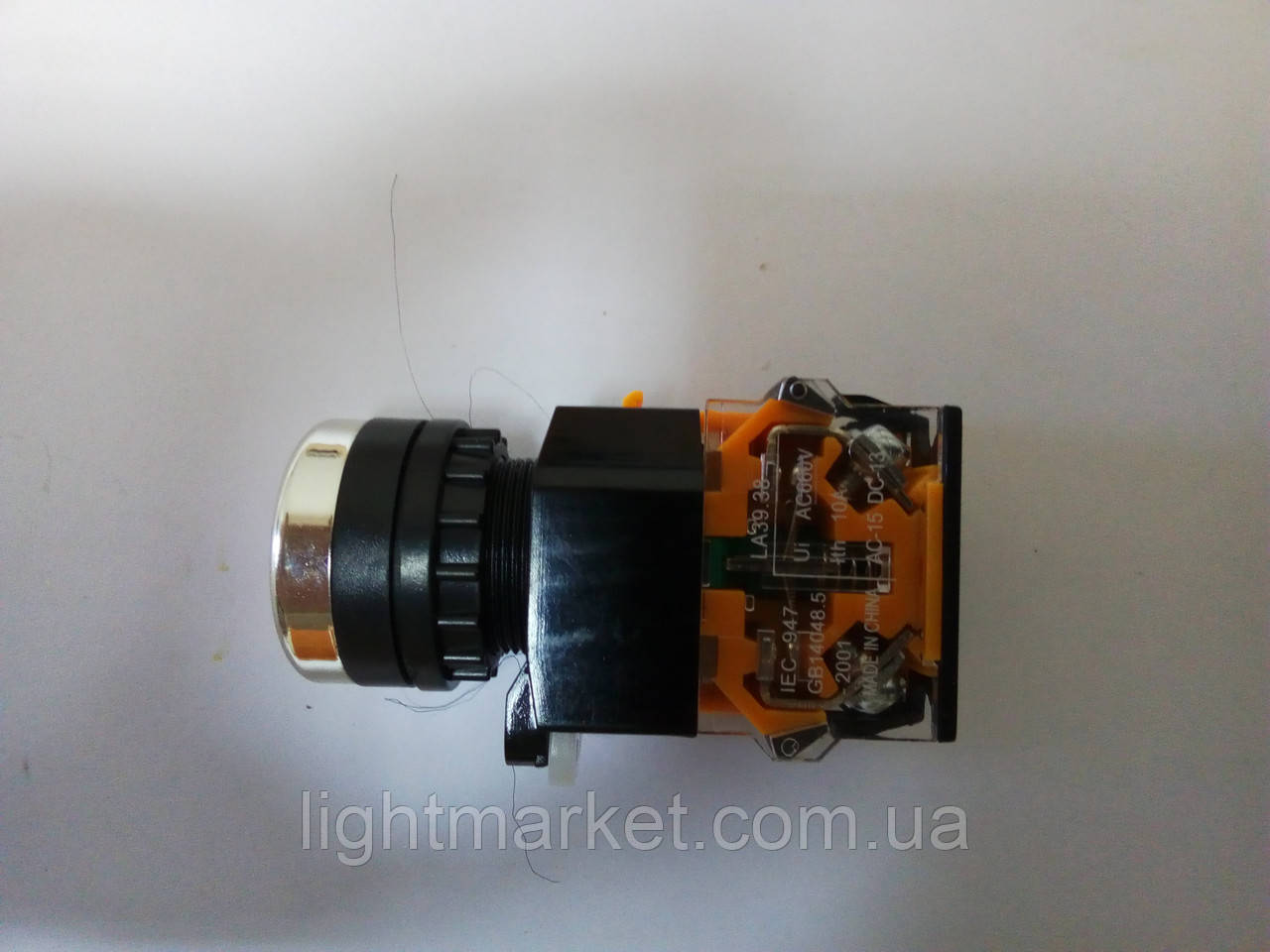 Кнопка врізна без підсвічування червона 10A 660V