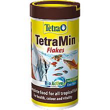 Корм для всіх видів риб TetraMin 250 мл пластівці