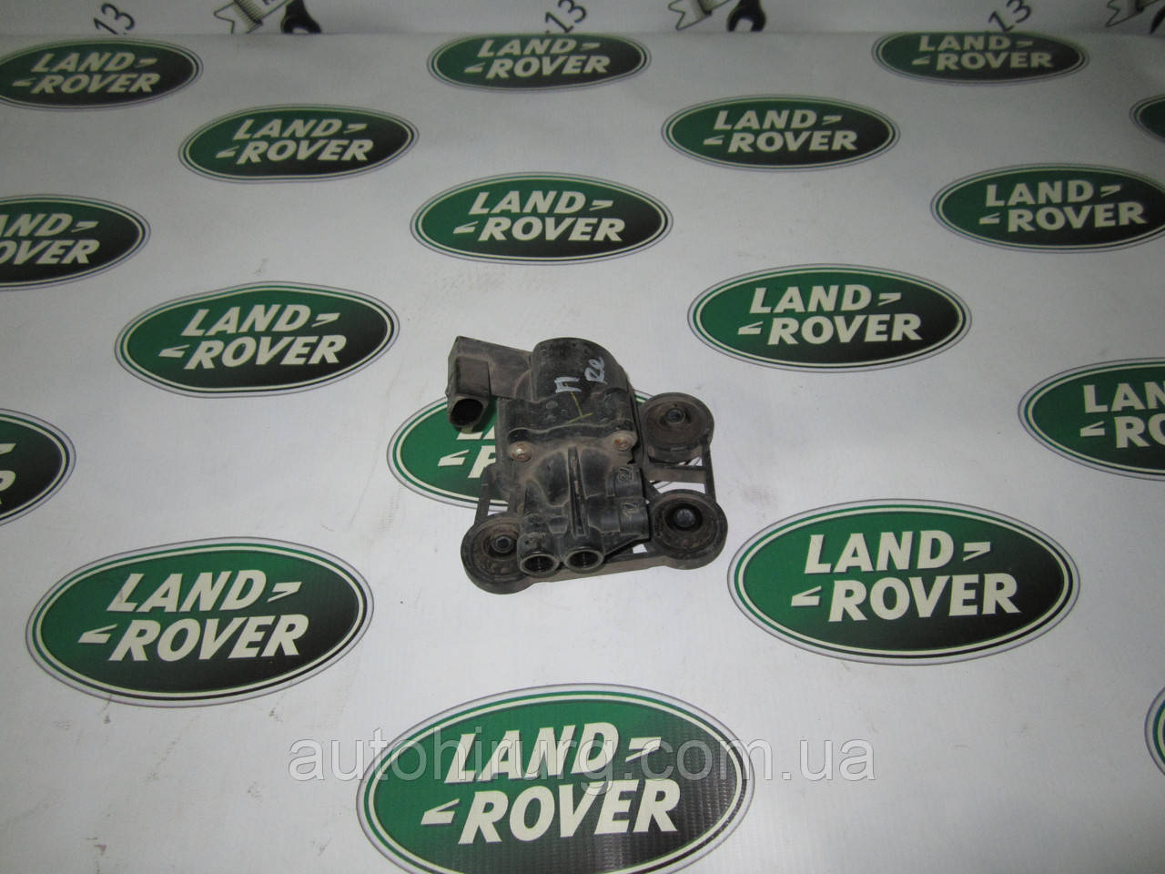 Пердний клапан пневмоподвески Range Rover vogue