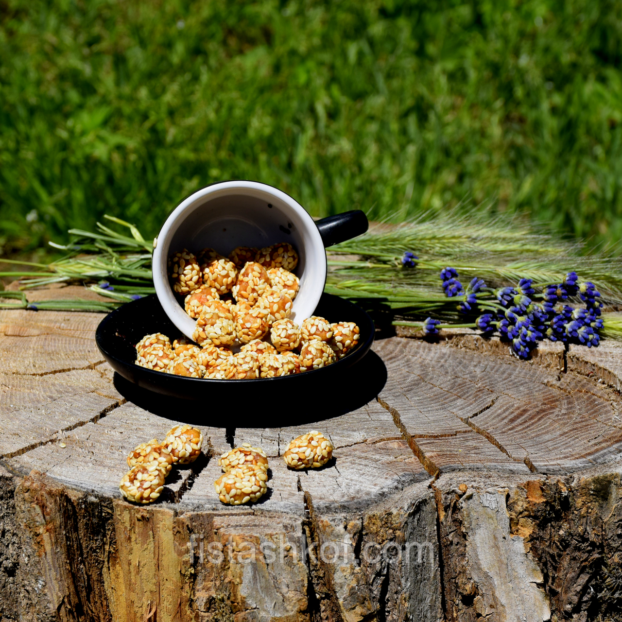 Арахіс в кунжуті