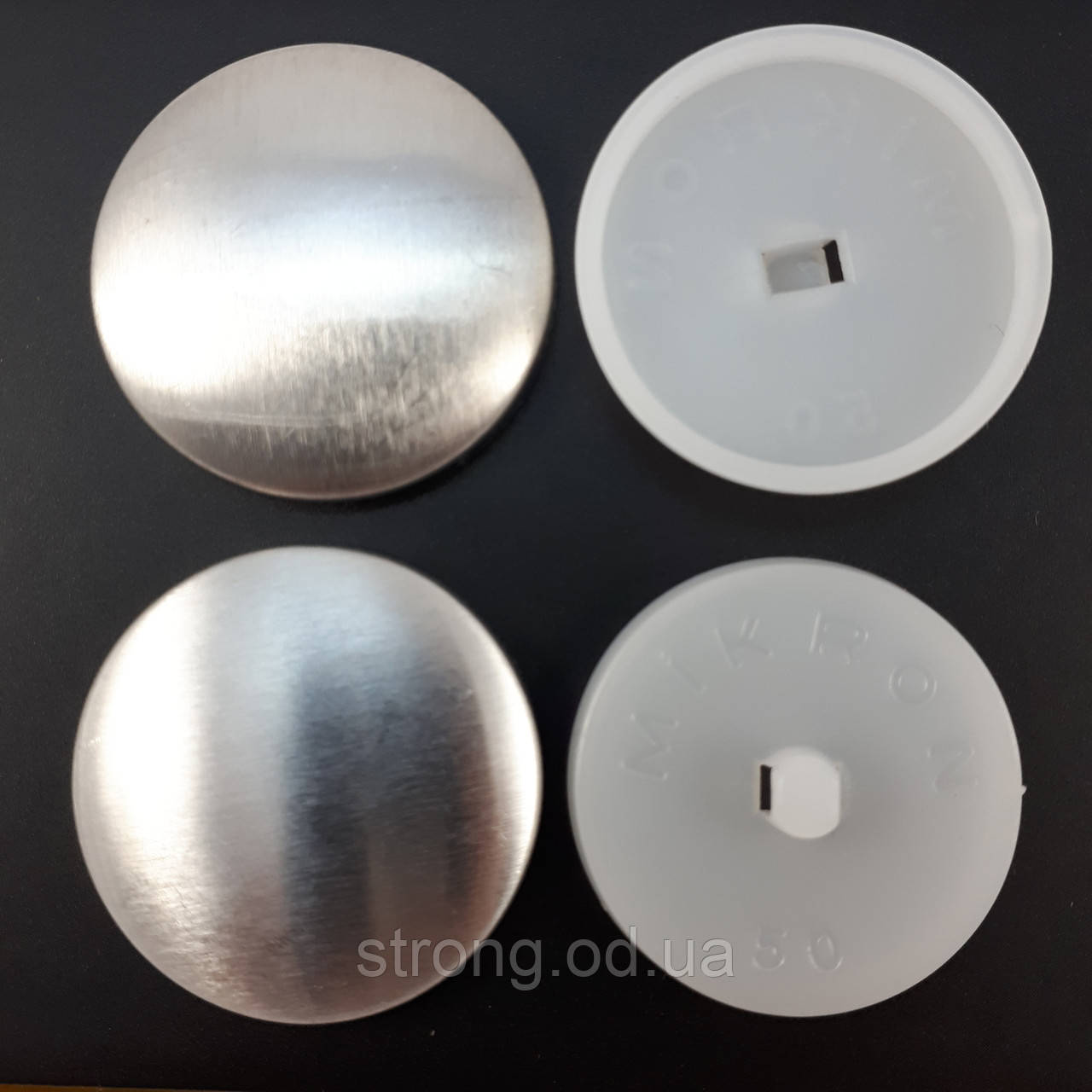 Ґудзик під обтяжку на пластиковій ніжці No50 — 31 мм білий 20шт.