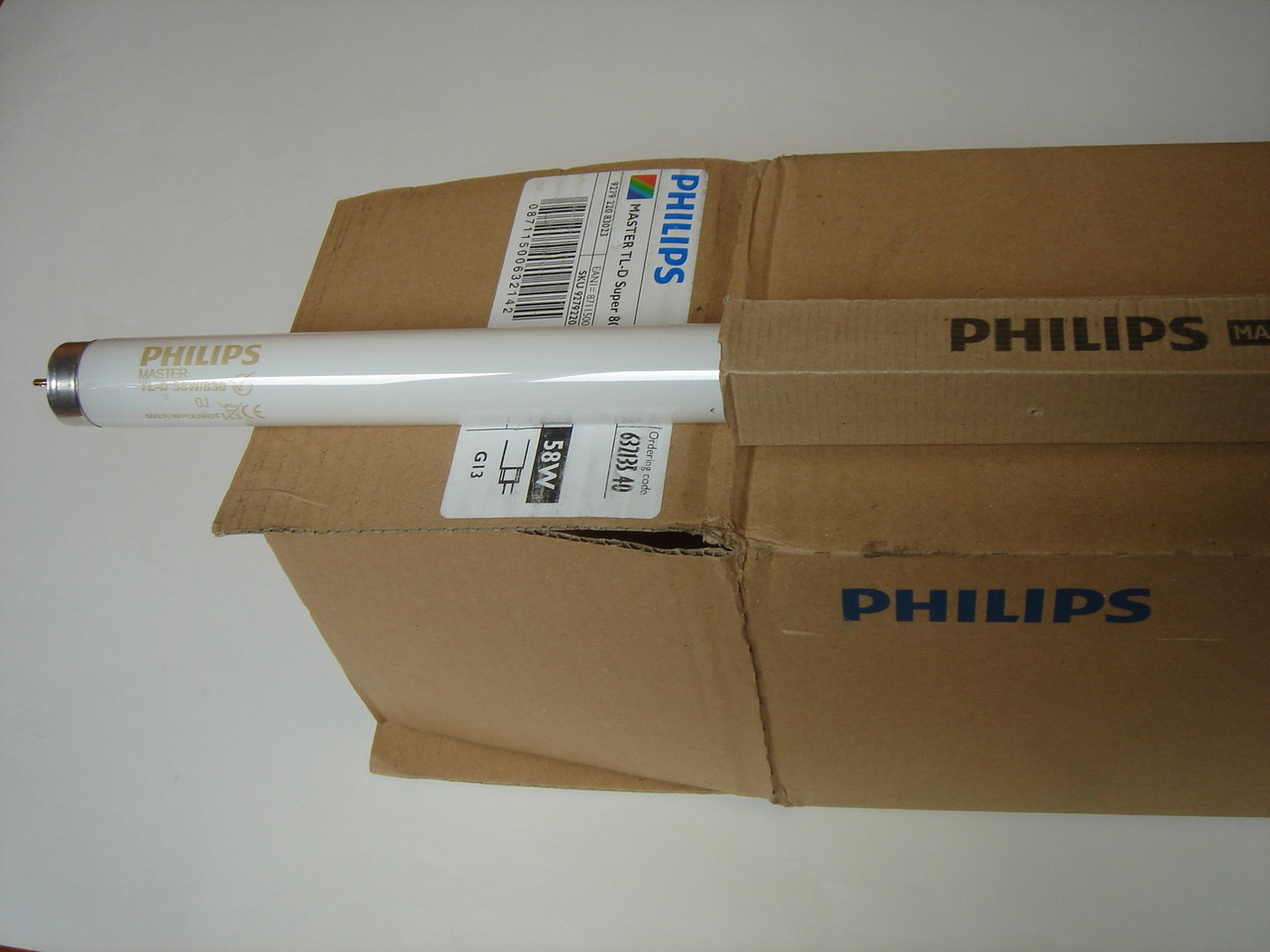 Люмінесцентна лампа PHILIPS TL-D 58W/29 (702739)