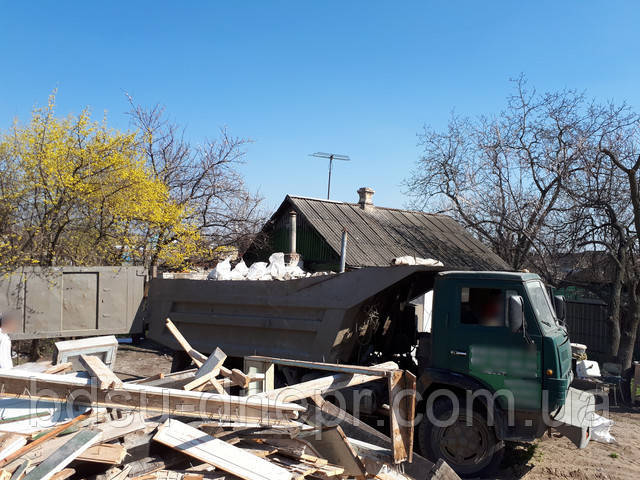 Демонтаж підлог з вивезенням сміття