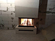 Фото готового каміна під час введення в експлуатацію