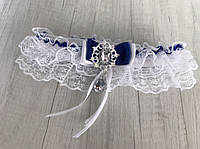 Свадебная подвязка для невесты "Bride" с классической брошкой и синим бантиком