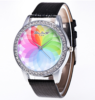 Женские кварцевые модные часы с лазерной 3d печатью и черным ремешком
