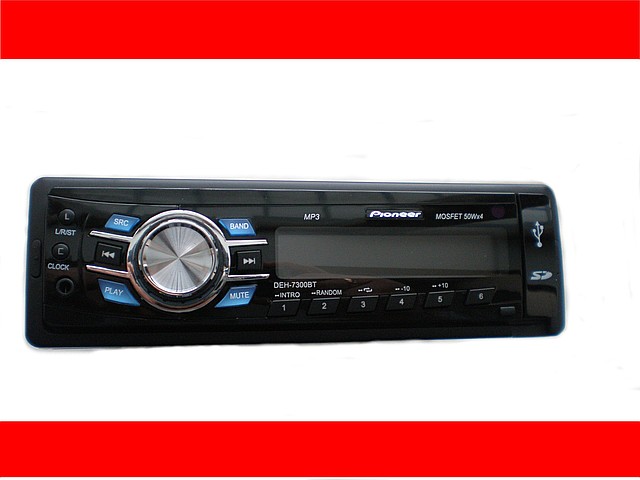 Автомагнітола Pioneer 7300BT