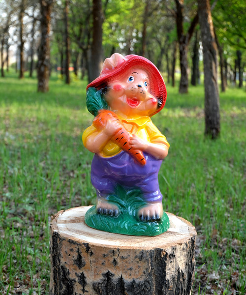 Заєць з морквою 34 см - садовий декор, кераміка, фото 1