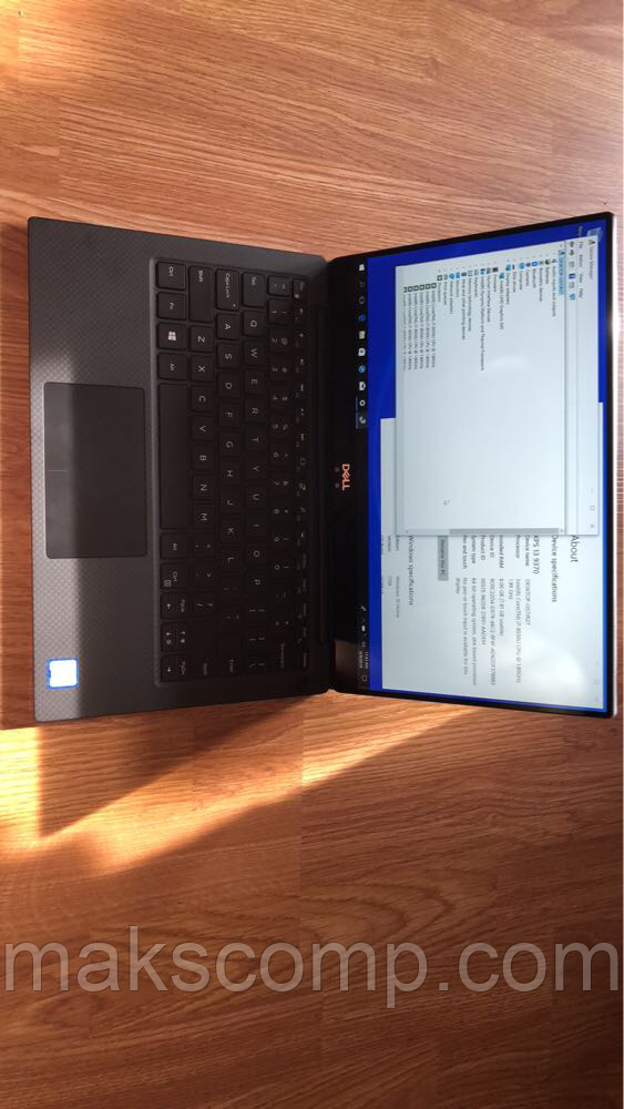 Dell XPS 9370 13'3 FHD i7 8550U 8Gb DDR3, 256Gb SSD m2