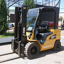 Газовий японський навантажувач 3 тонни Caterpillar GP30N б/у, фото 3