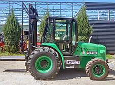 Вездеходный вилочний навантажувач 2,6 тонни JCB 926-4 б/у, фото 3