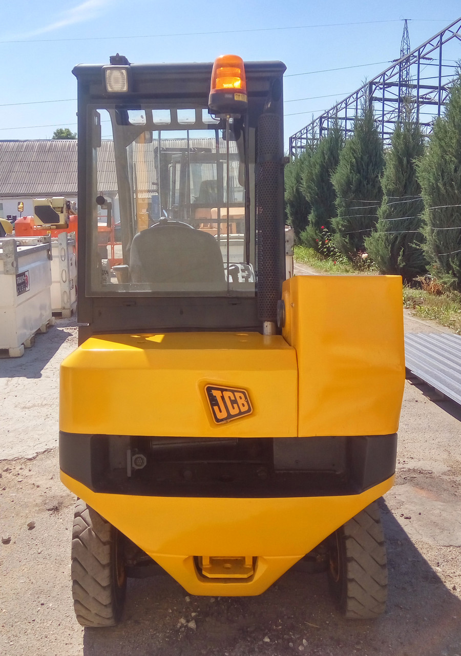 Телескопический вилочный погрузчик 2,5 тонны JCB б/у - фото 5 - id-p259313622