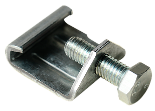 Затискач із болтом М8 монтажний