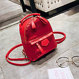 Рюкзак жіночий блискучий з екошкіри міні (червоний), фото 2