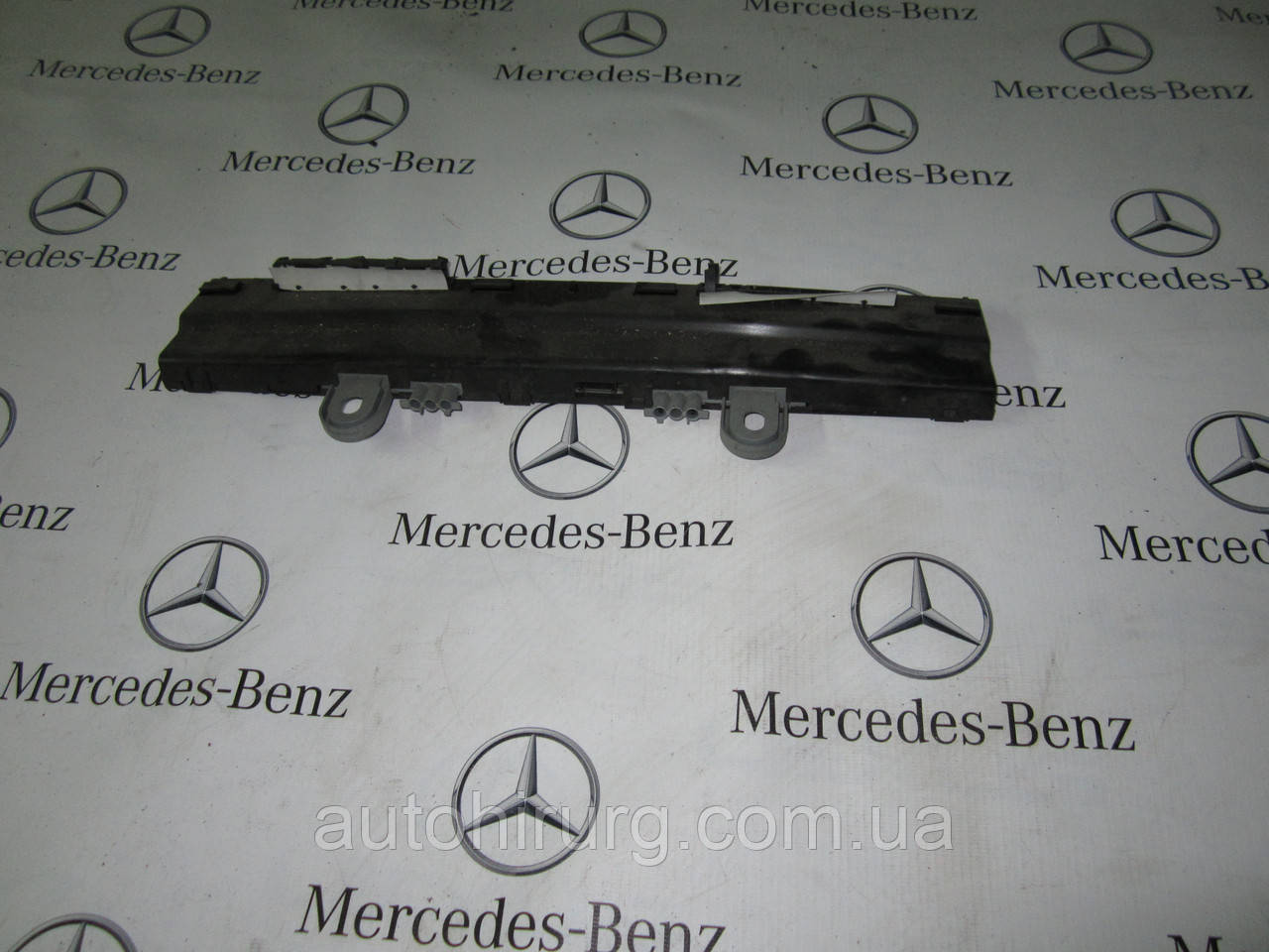 Задній підсилювач антени MERCEDES-BENZ W221 s-class (A2218204289)