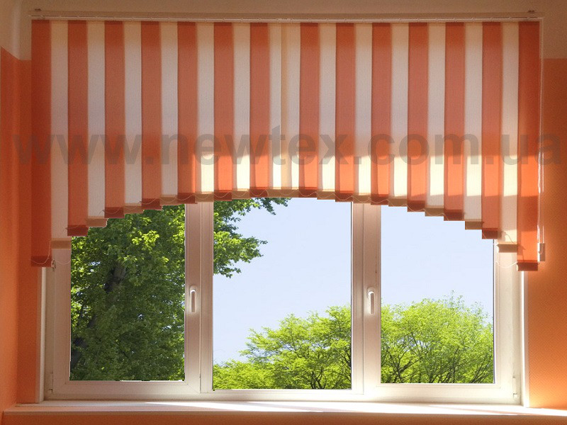 Вертикальні жалюзі аркою