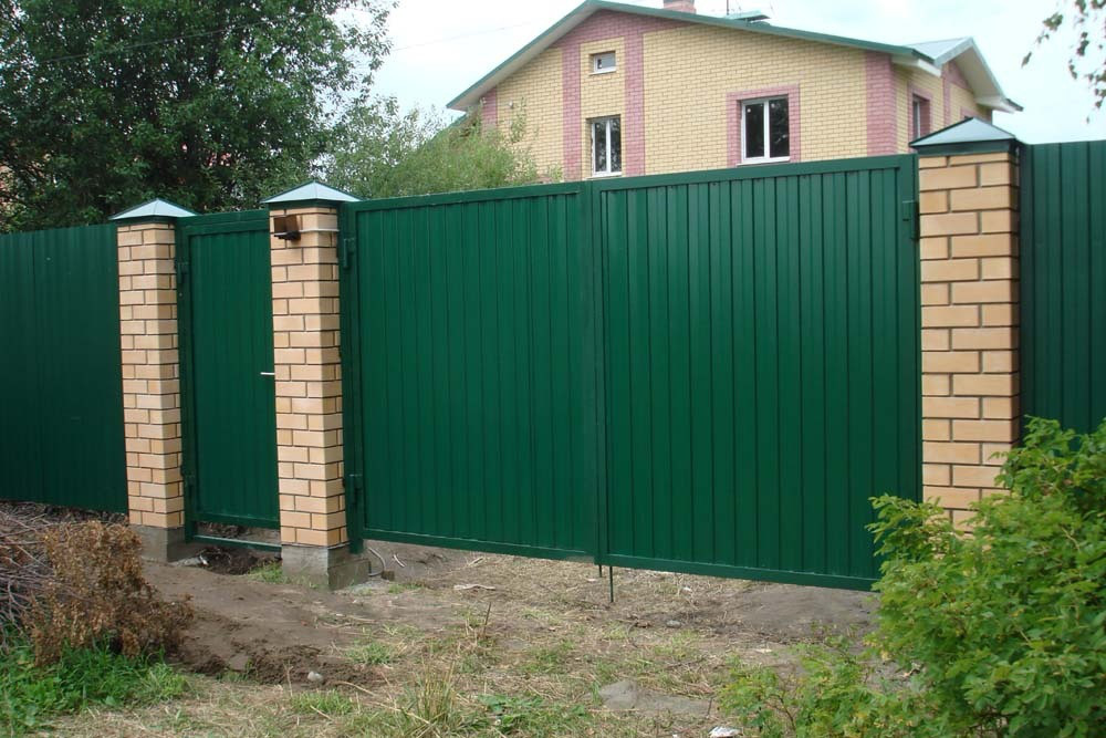 Відкривні ворота 4000х2000 заповнення профлістом