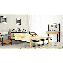 Металеве ліжко Касандра на дерев'яних ніжках