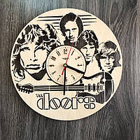 Бесшумные настенные часы из дерева «The Doors»