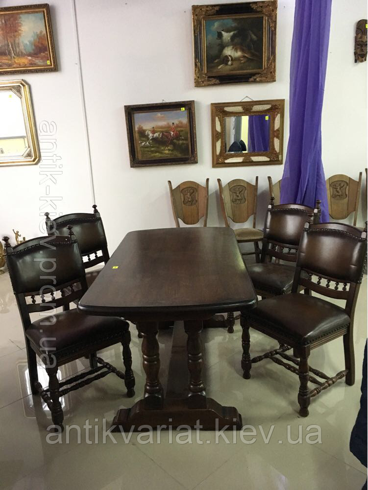 Антикварний дубовий обідній стіл зі шкіряними стільцями бюро секретер креденс сервант комод