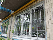 Решетки на окна кованые в Киеве 3