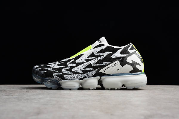 Acronym x Nike Air VaporMax Moc 2 VPR