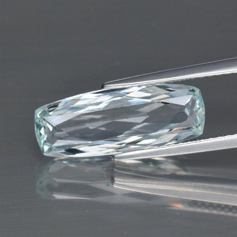 Аквамарин 4.23 ct 16.8 x 6.5 x 5.0 мм