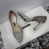 Женские серые туфли из питона на высоком каблуке-столбике