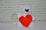 М'яка іграшка ведмедик Аліна Бублик 70 см білий з серцем 22см, фото 3