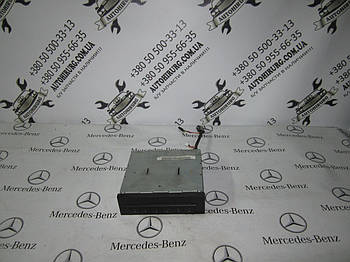 CD-чорджер (автомагінтола) MERCEDES-BENZ w211 e-class (A2118202489)